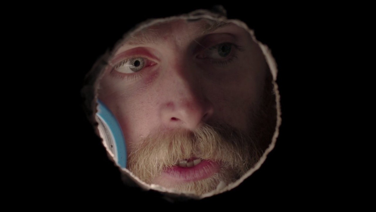 Image du film Caveat