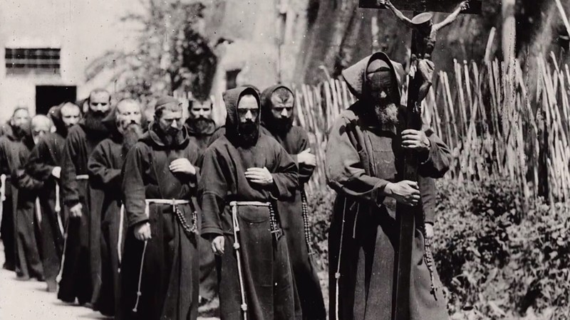 Procession of Capuchin Monks, Rome (1898) | MUBI