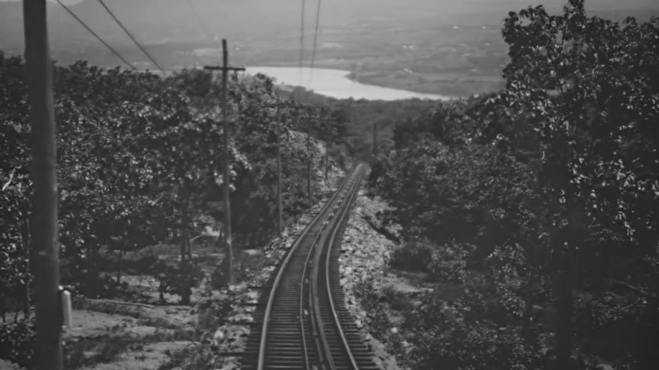 Down Mt. Beacon in Incline Railway