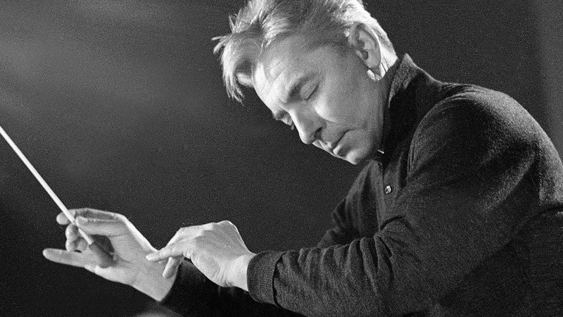 Karajan Conducts Dvorak's New World Symphony