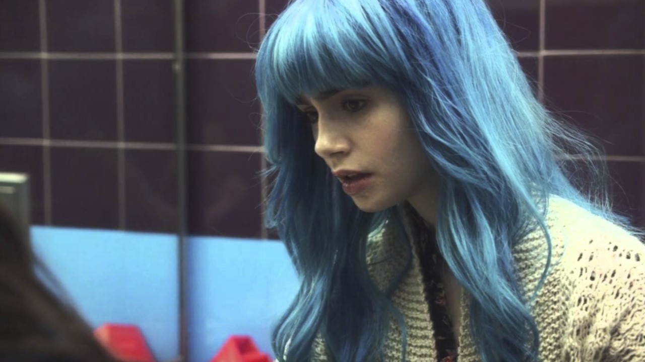 M83: Claudia Lewis [MV]