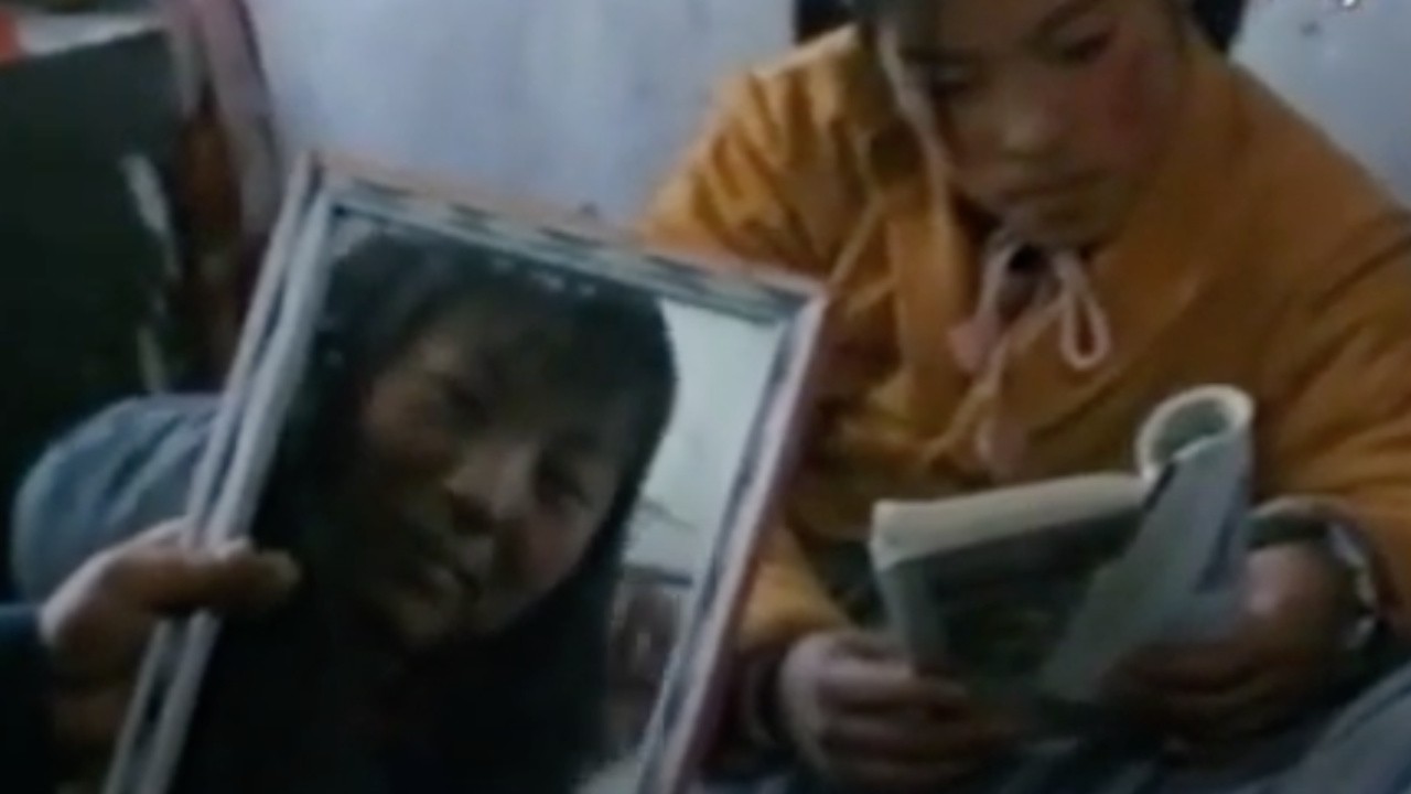 The Great Wall of China: Lovers at the Brink