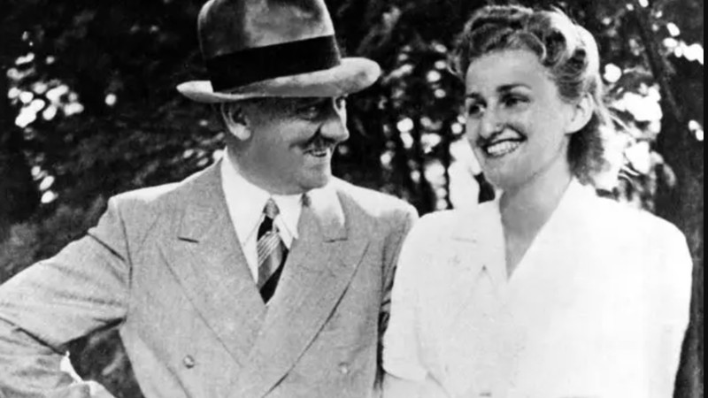 Eva Braun in Hitler's Intimacy