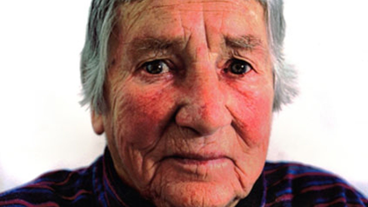 Agnes Martin: With My Back to the World