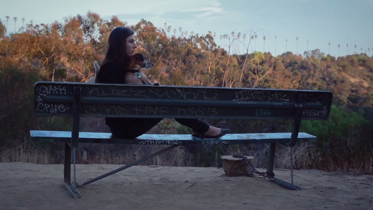 Julia Holter: Feel You [MV]