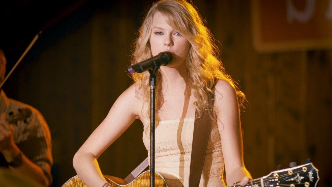 Taylor Swift: Crazier [MV]