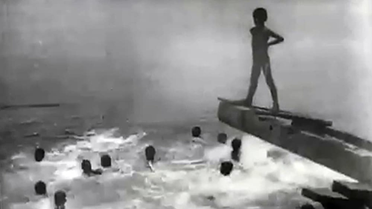 Boys diving, Honolulu