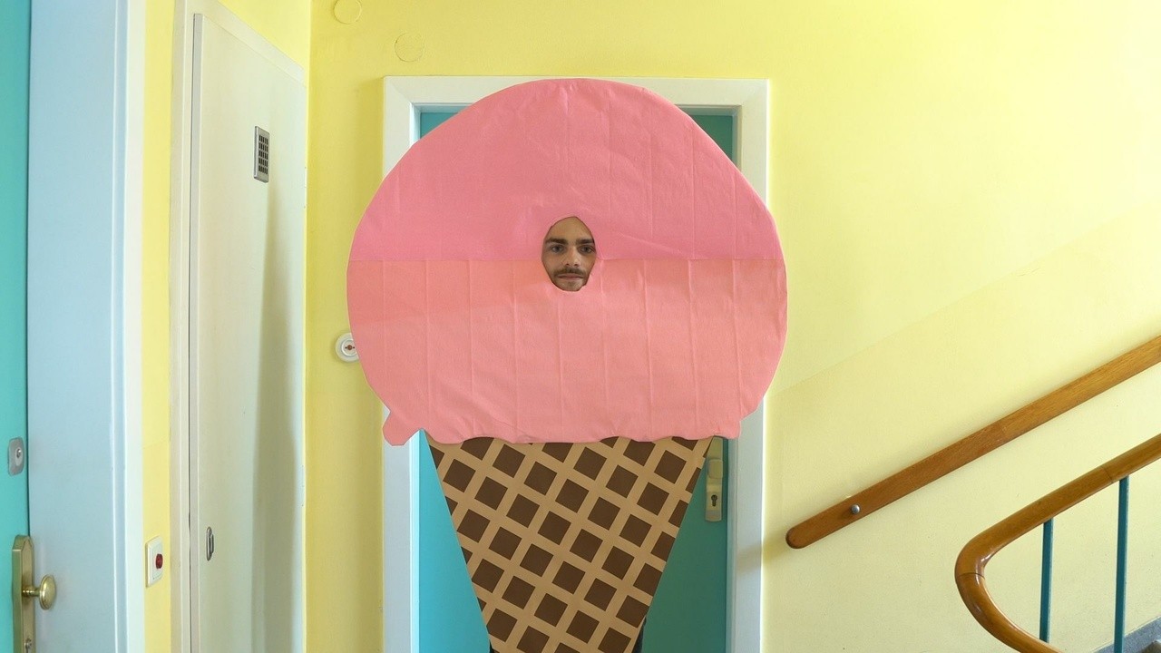 Hello, I am Leon