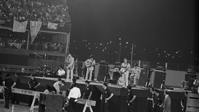 The Beatles: Live at Shea Stadium, New York, August 15, 1965 - Home Movies (1965) | MUBI