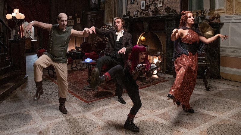 Una famiglia mostruosa (2021) | MUBI