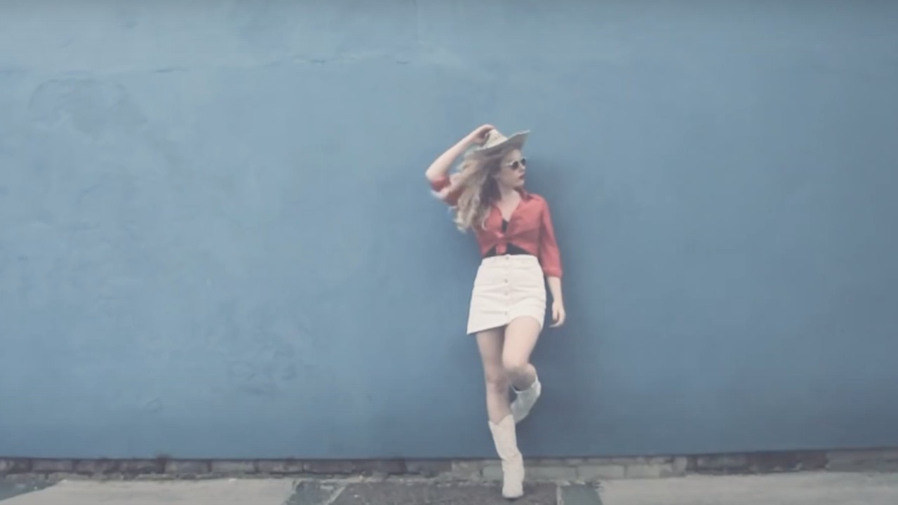 Holly Macve: No One Has The Answers [MV]