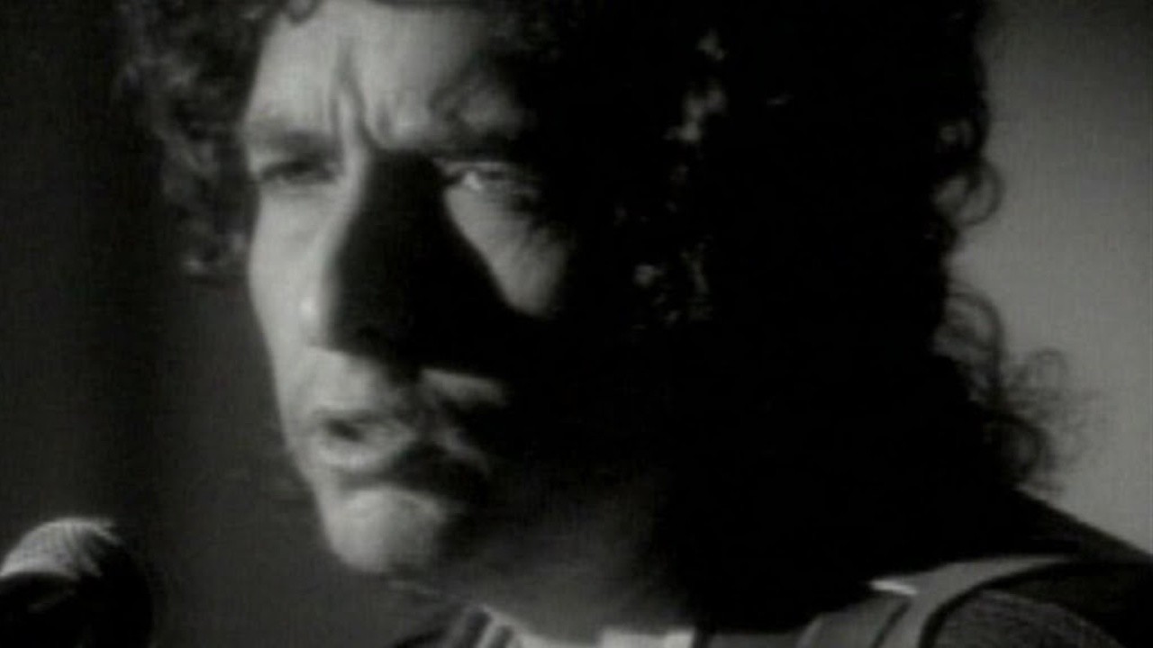 Bob Dylan: When the Night Comes Falling from the Sky [MV]