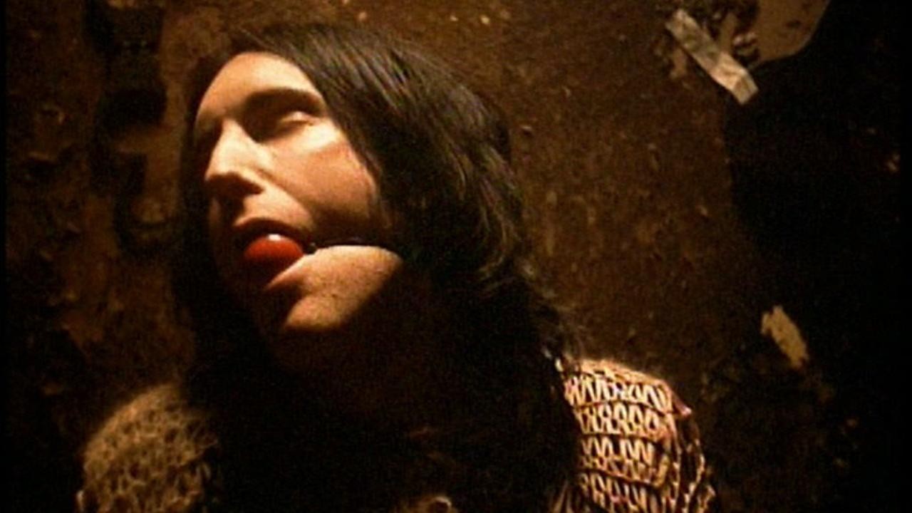 Nine Inch Nails: Closer [MV]