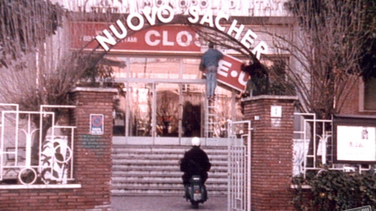 Opening Day of Close-Up