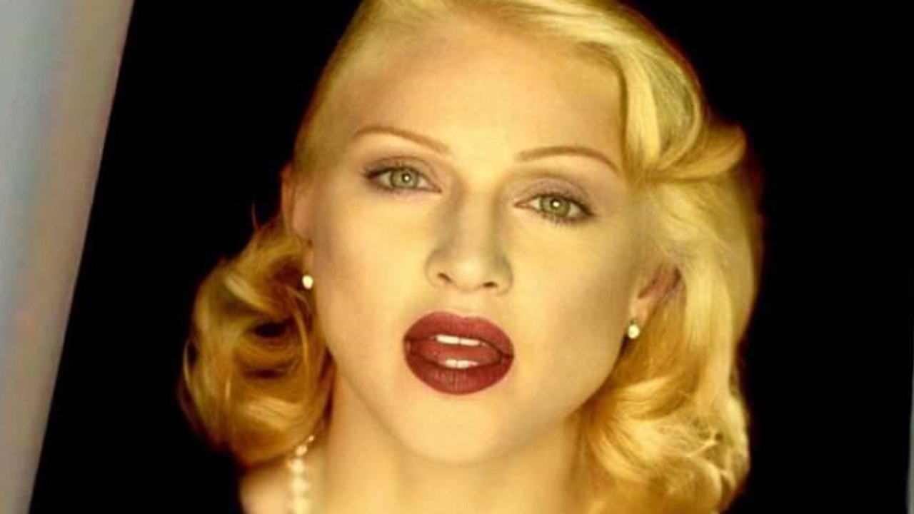 Madonna: This Used to Be My Playground [MV]