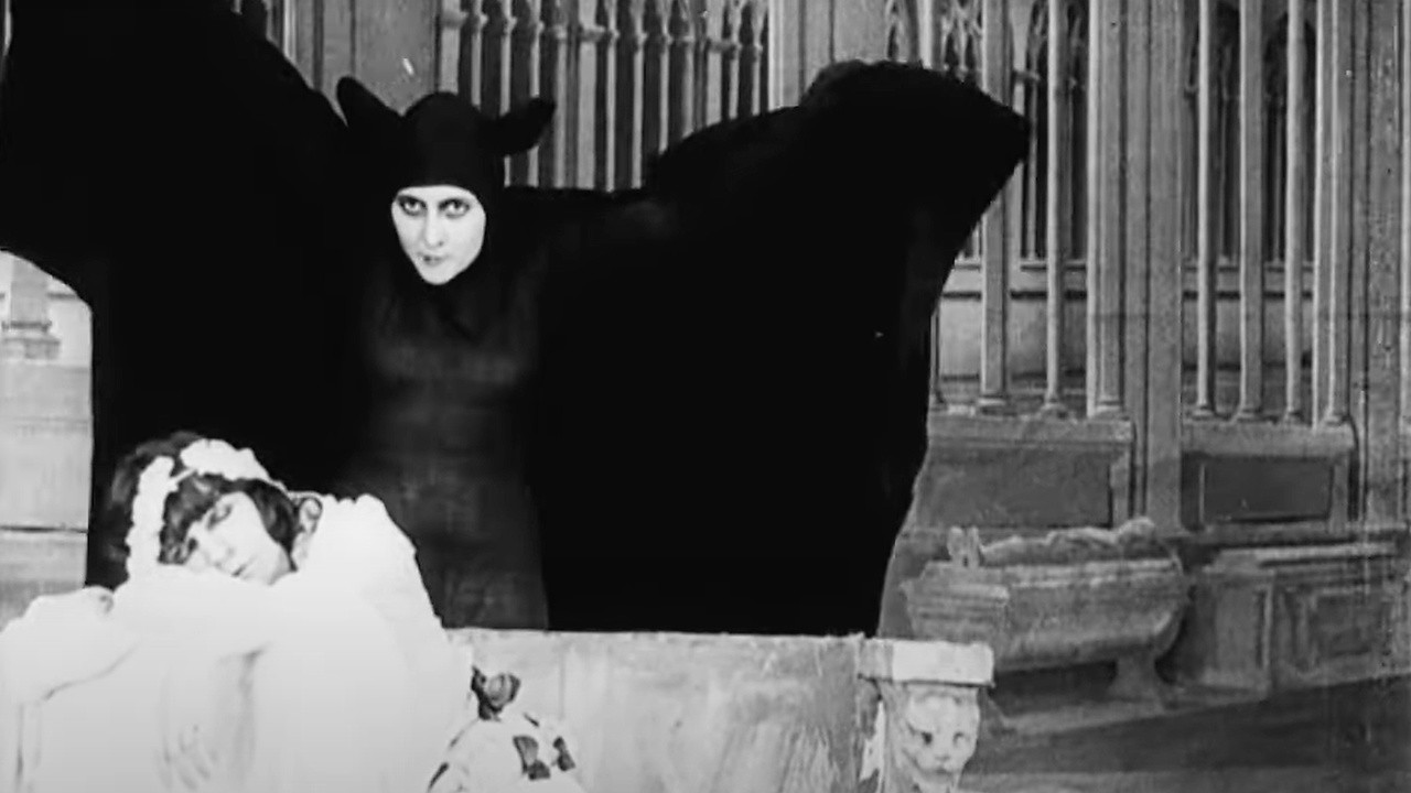 Les Vampires - Episode 2: The Ring That Kills