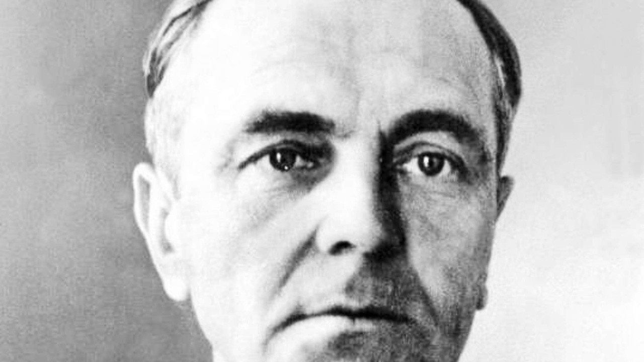 Field Marshal General Paulus - The Loser of Stalingrad and the GDR