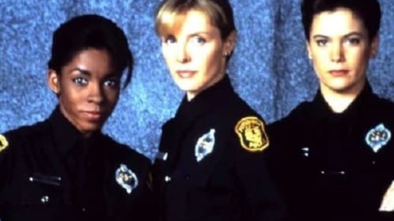 Sirens (1993) | MUBI