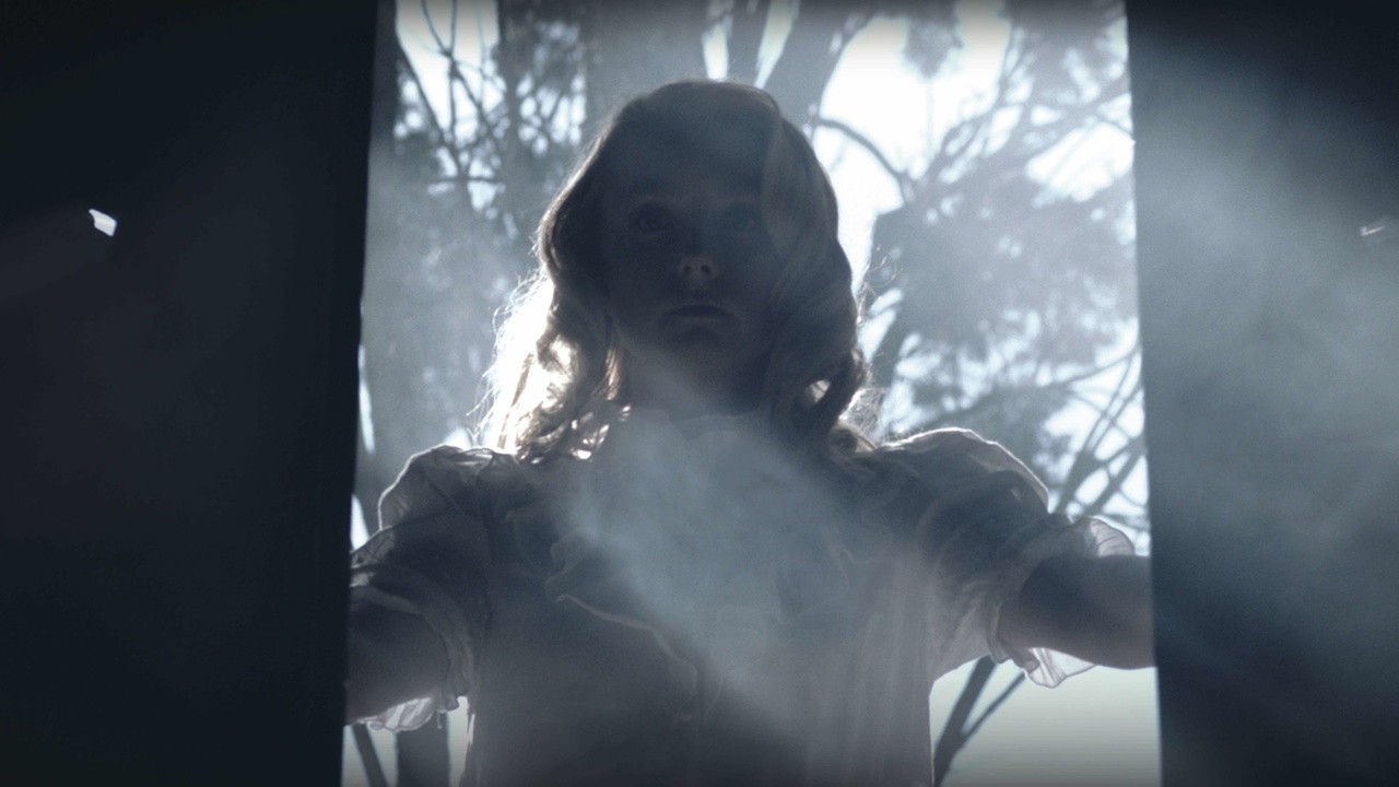 Controra - House of shadows