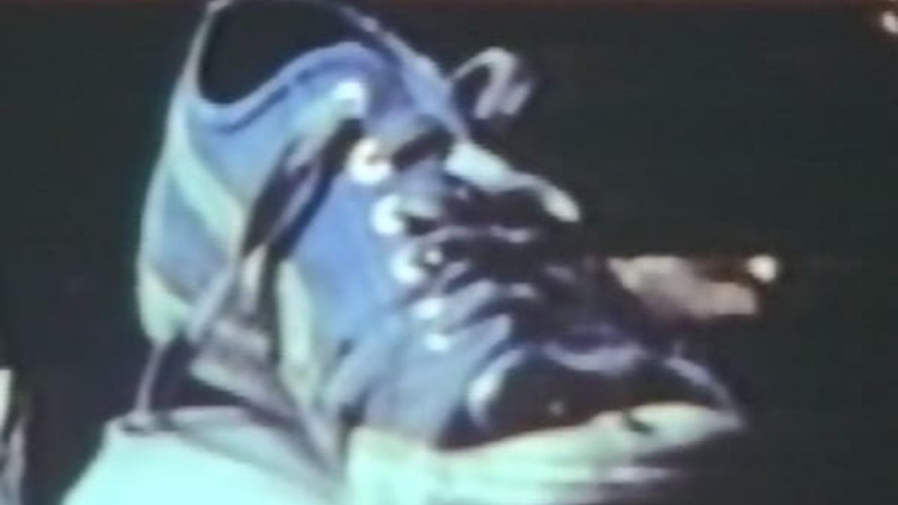 Der explodierende Turnschuh