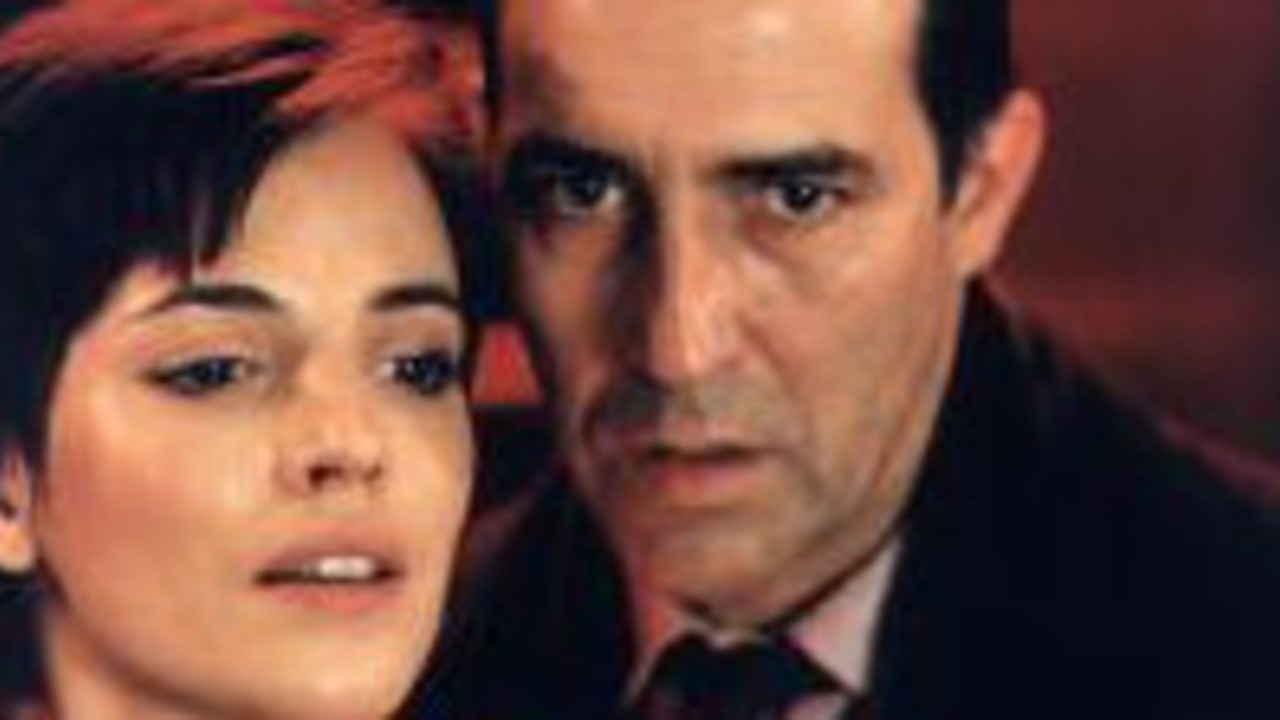 Getting Hurt (1998) | MUBI, image size:1280x720