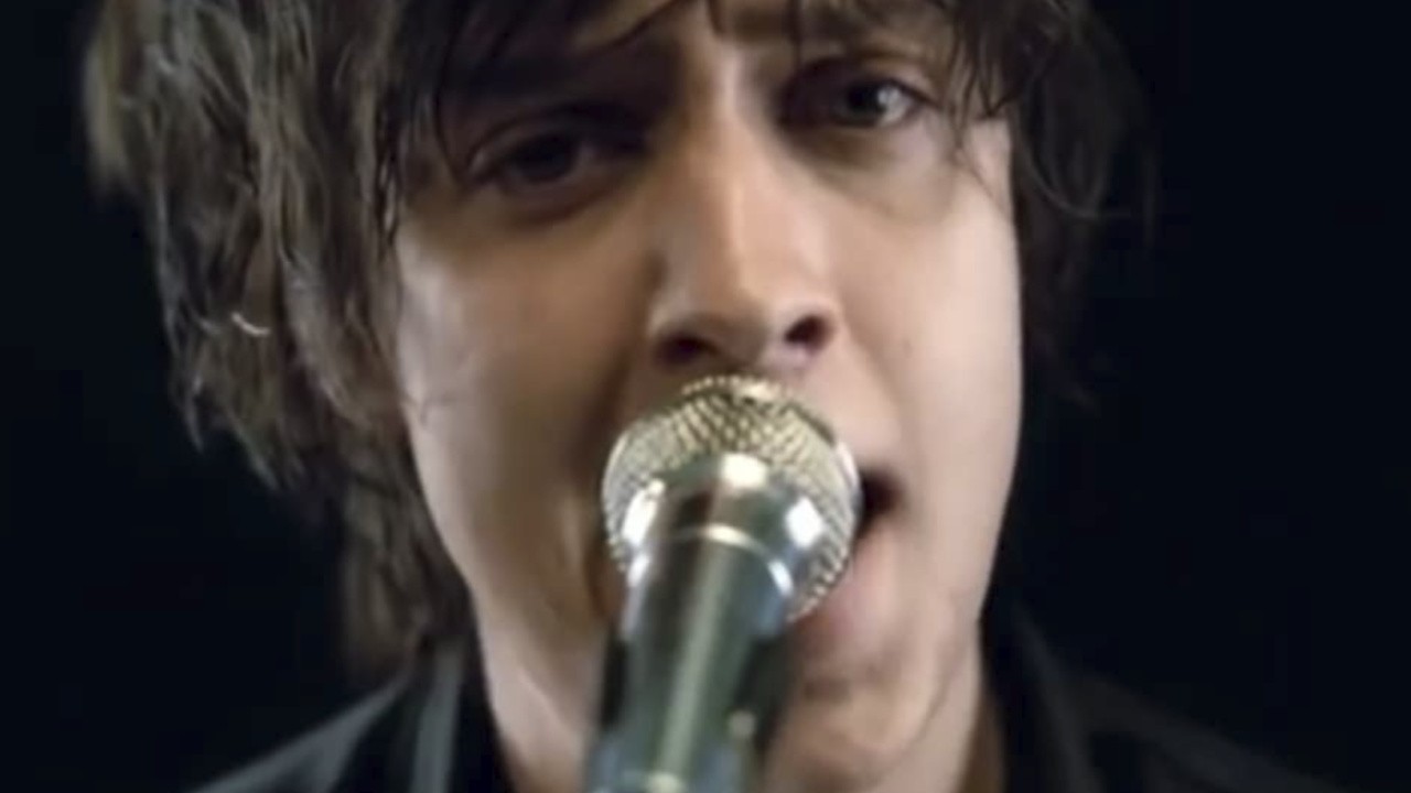 The Strokes: Reptilia [mv] (2004) 