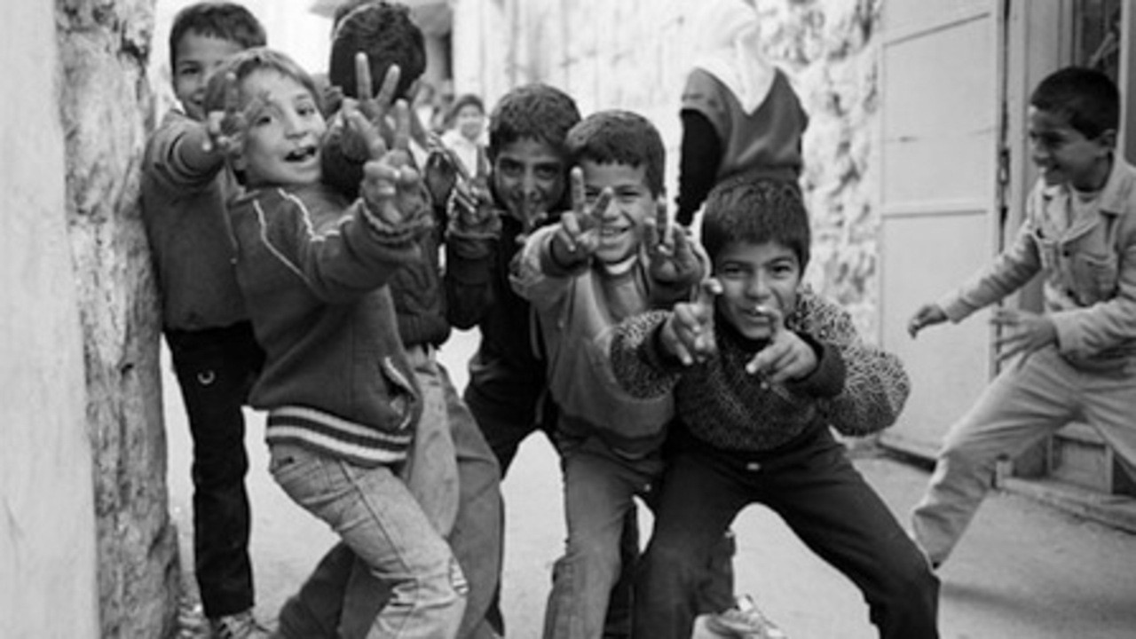Children of the Stones - Children of the Wall