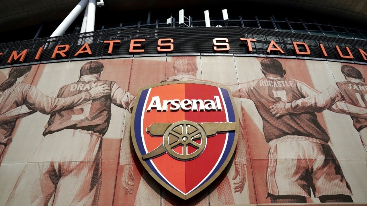 All or Nothing: Arsenal