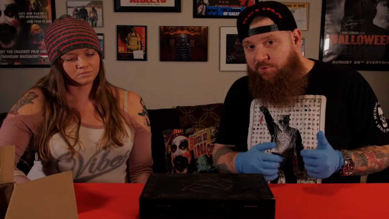 Dark Web: Mystery Box