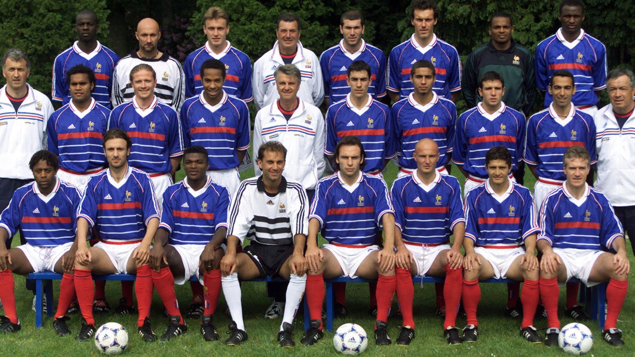 Les Yeux Dans Les Bleus