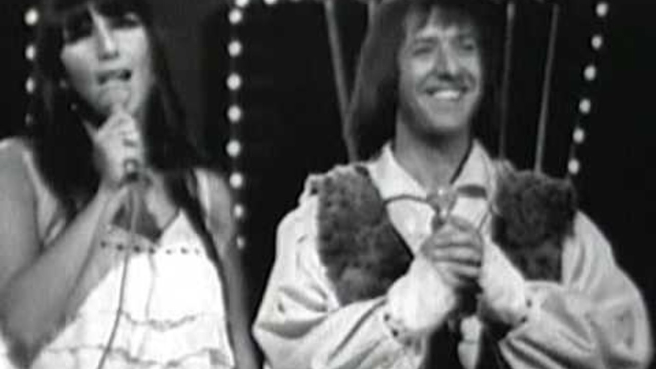 Sonny and Cher: I Got You Babe [MV]