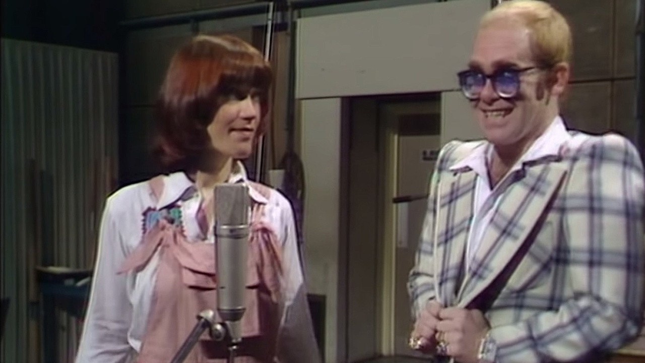 Elton John & Kiki Dee: Don't Go Breaking My Heart [MV]