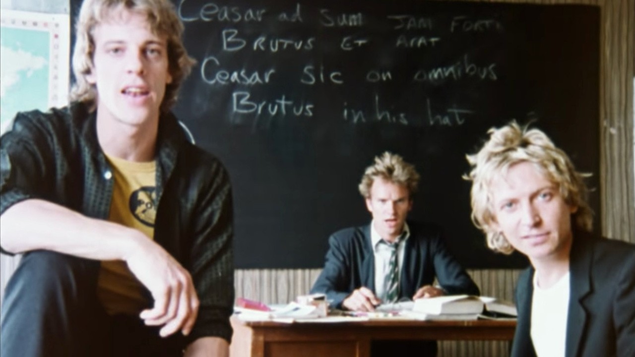 The Police: Don't Stand So Close to Me [MV]