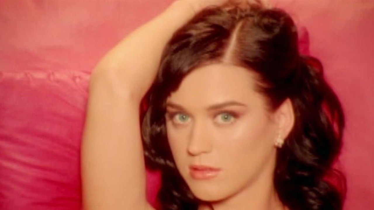 Katy Perry: I Kissed a Girl [MV] (2008) | MUBI