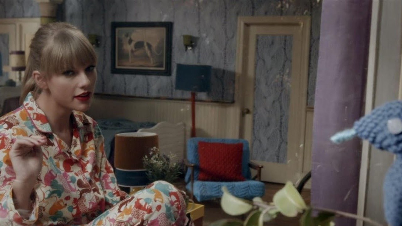 Taylor Swift: We Are Never Ever Getting Back Together [MV]