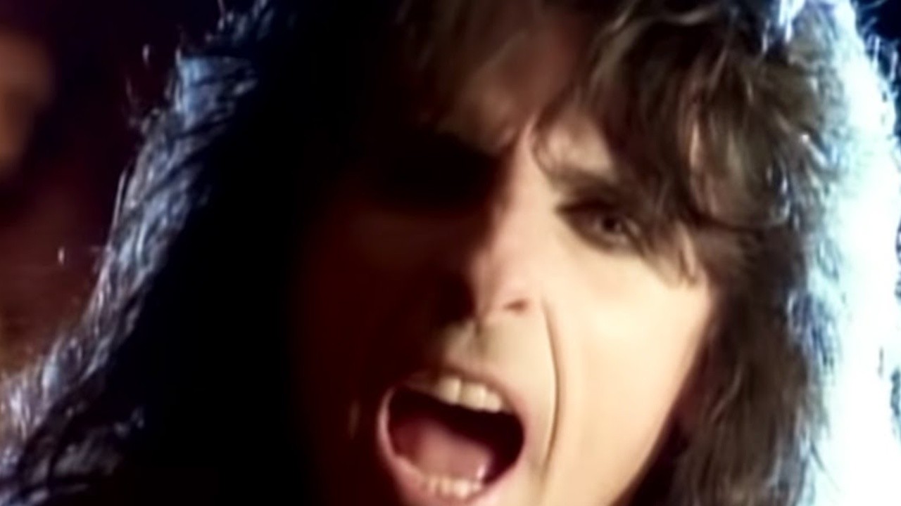 Alice Cooper: House of Fire [MV]