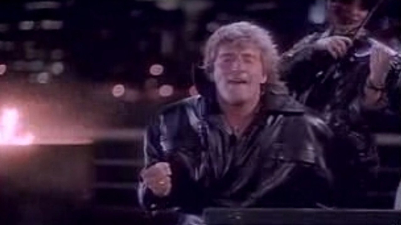 Rod Stewart: Downtown Train [MV]