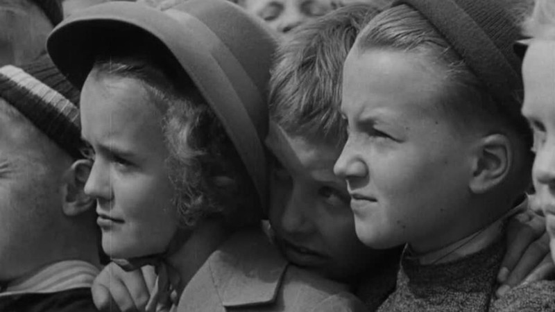 The March of Time: Sweden's Middle Road