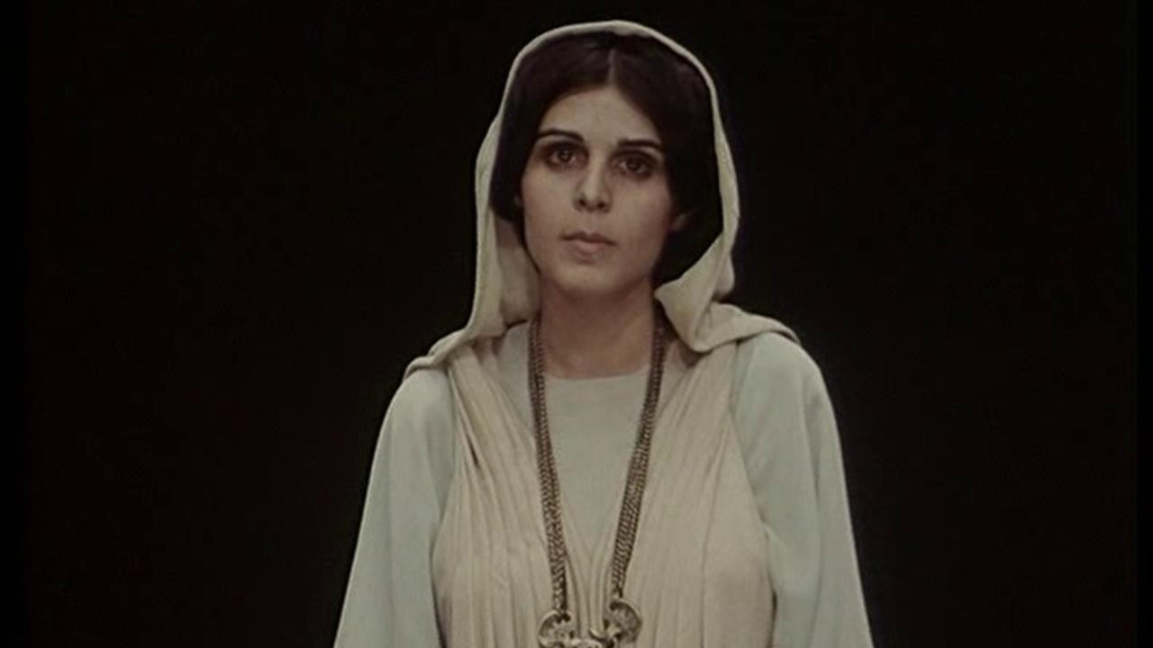Iran's Son Is Unaware of His Mother