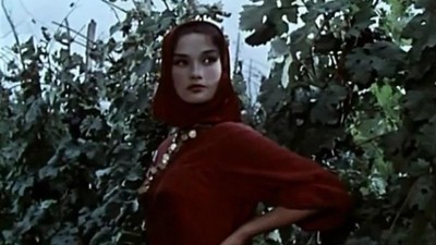 Kokrak va erotik yalangochli yosh xonimlarning fon rasmi Midjetlarning seks videolari