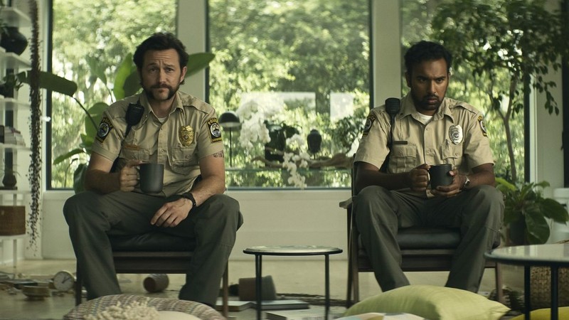 Fotograma en el que aparecen los dos protagonistas.