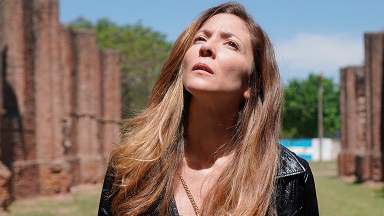 The Naked Queen (2022) | MUBI