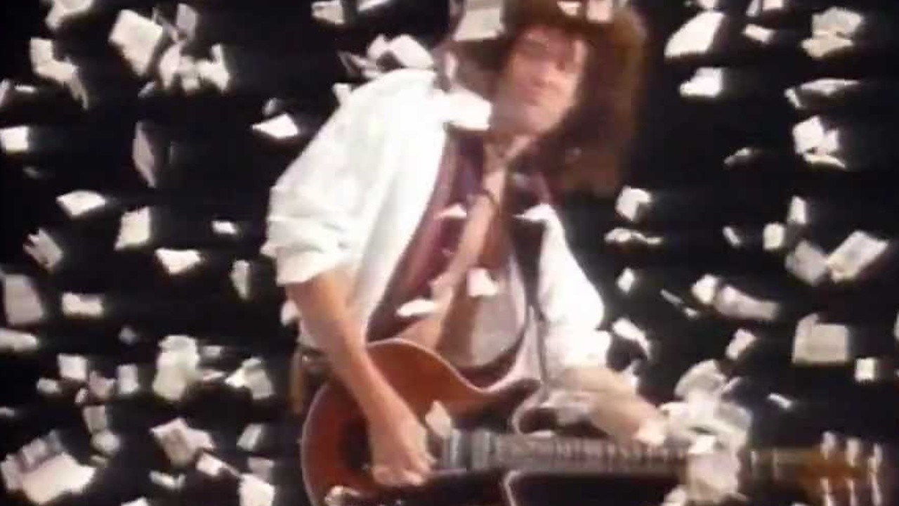 Queen: The Show Must Go On [MV]