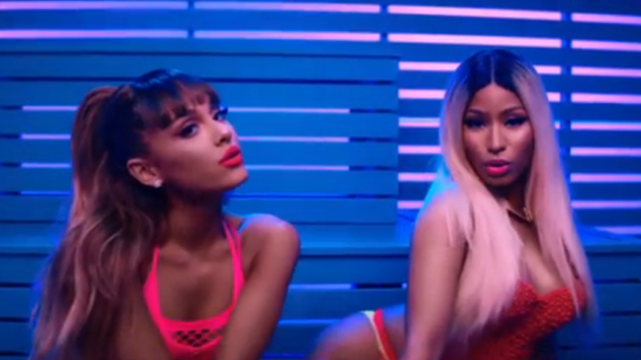 Ariana Grande Feat. Nicki Minaj: Side to Side [MV]