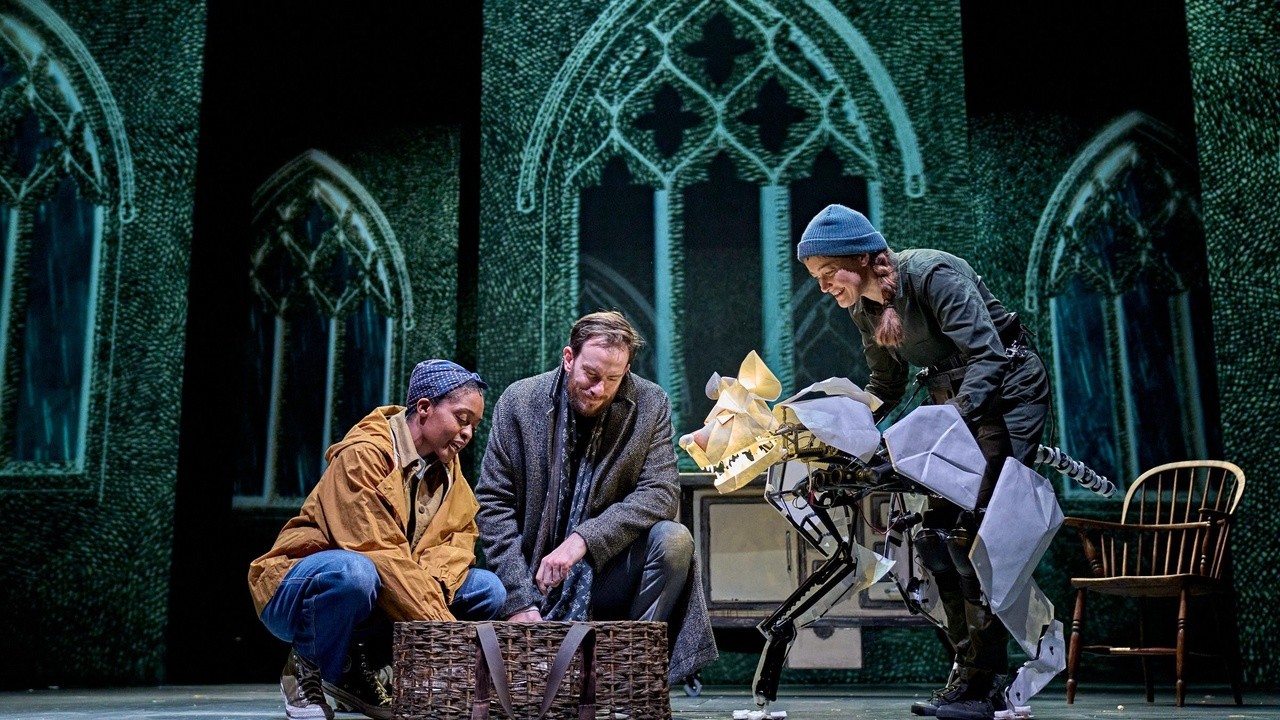 National Theatre Live: The Book of Dust - La Belle Sauvage