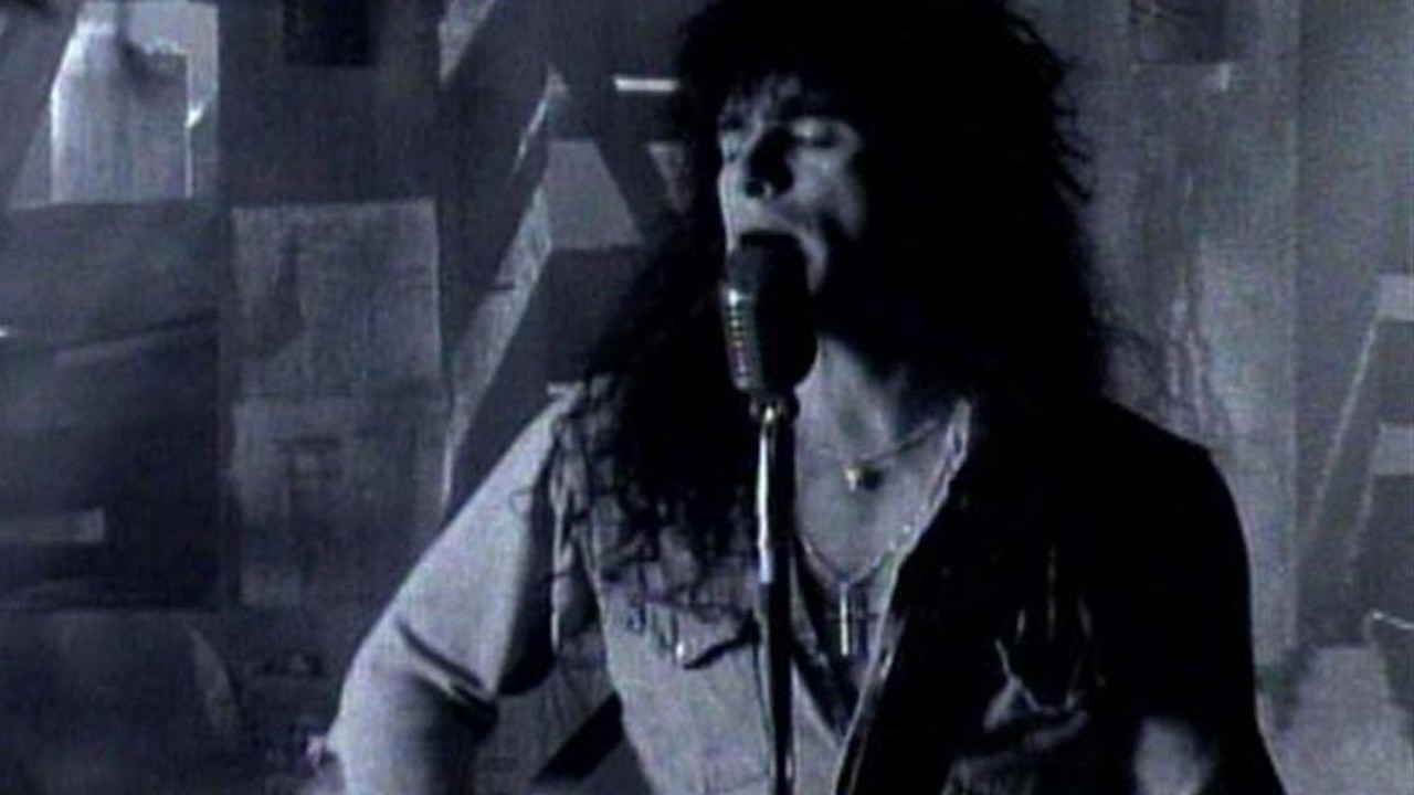 Britny Fox: Dream On [MV]