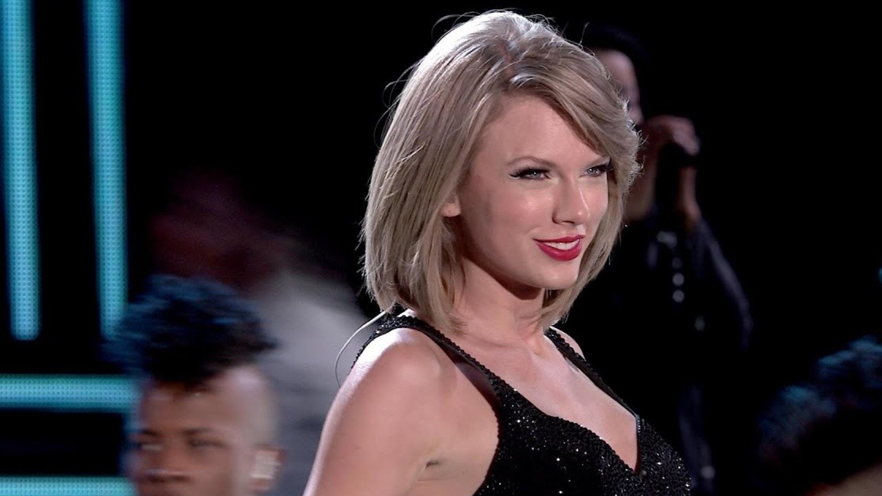 Taylor Swift: New Romantics [MV]