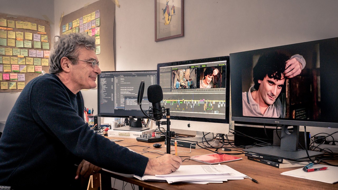 Image du film Massimo Troisi: Somebody Down There Likes Me