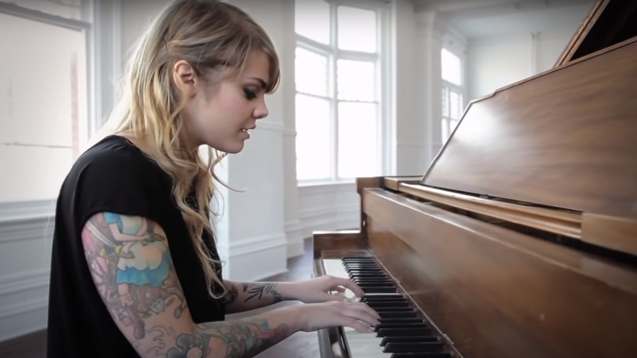 Coeur de Pirate: Wood & Wires Session