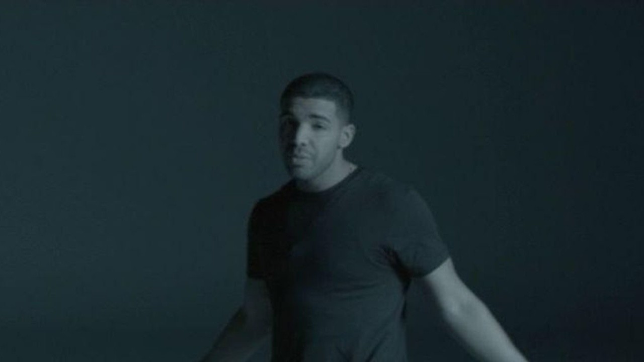 Drake Feat. Rihanna: Take Care [MV]